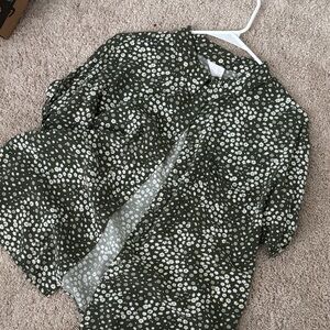 No Boundaries Green and White Floral Button Down Shirt